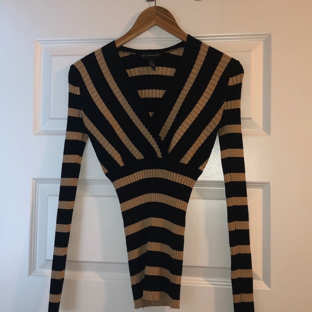 HOST PICK INC black/gold long sleeve V-NECK sweater/top M
